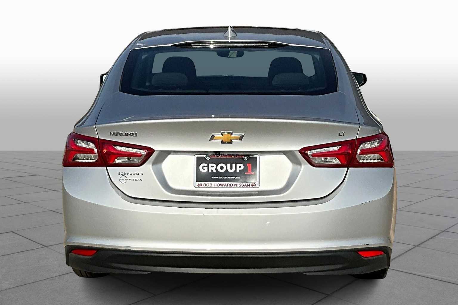 2022 Chevrolet Malibu 1LT photo 4