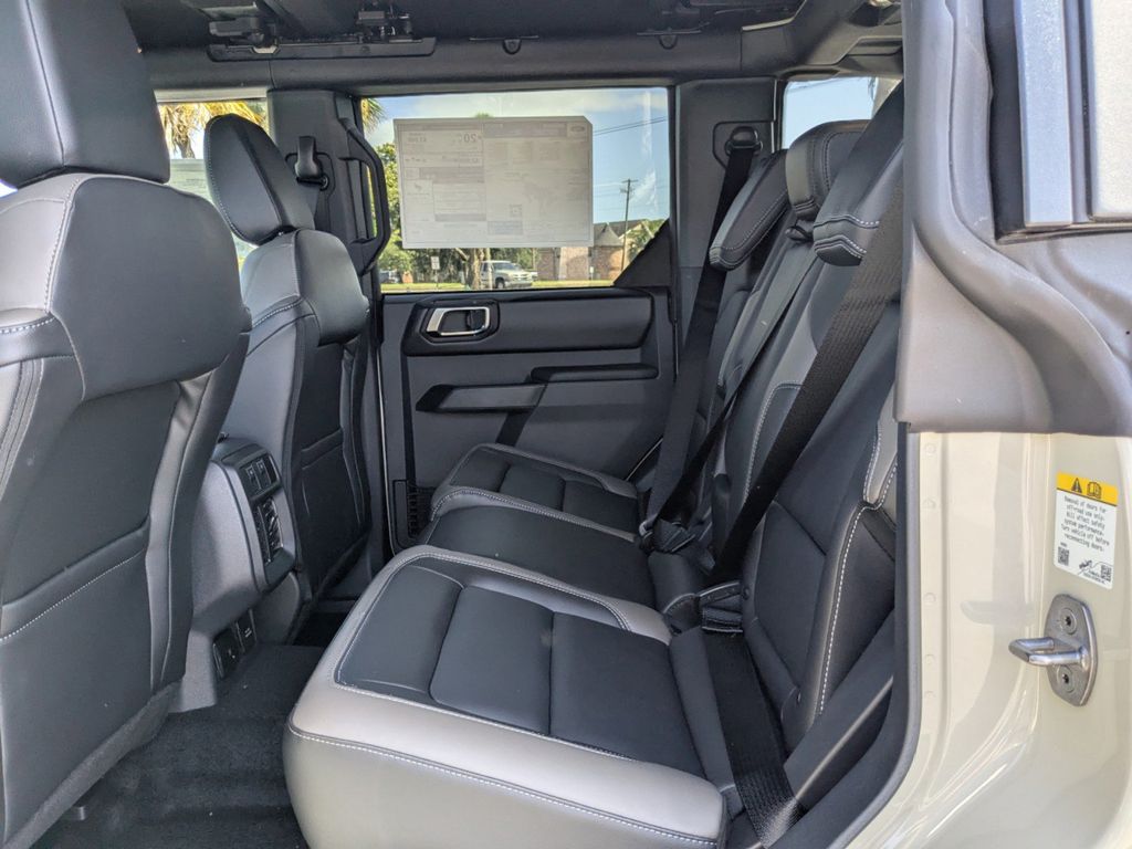 2025 Ford Bronco Outer Banks photo 14