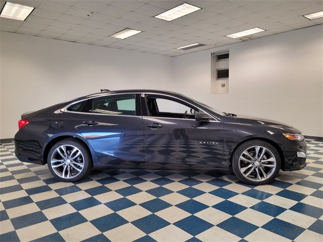 2023 Chevrolet Malibu 1LT photo 2