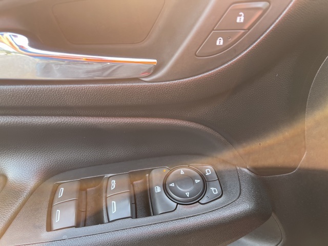 2020 Chevrolet Equinox LT photo 20