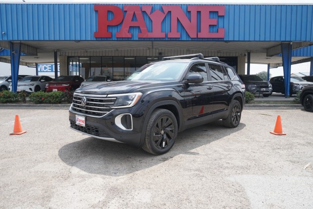 2024 Volkswagen Atlas SE w/Tech's photo