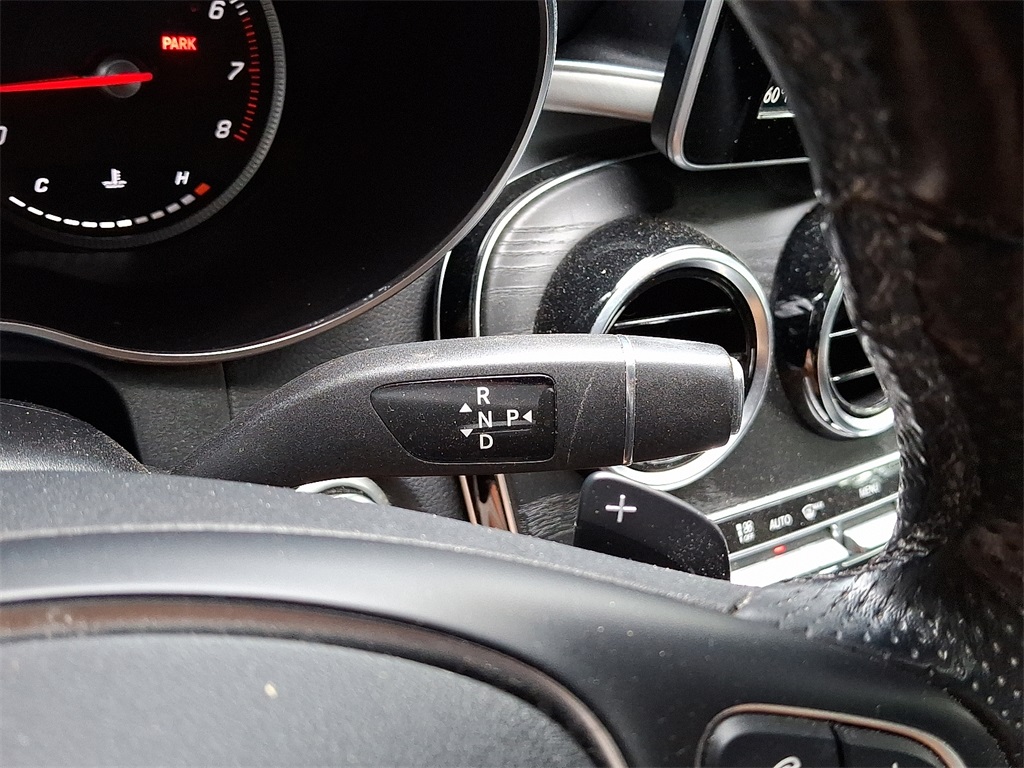 2019 Mercedes Benz GLC 300 4MATIC photo 14