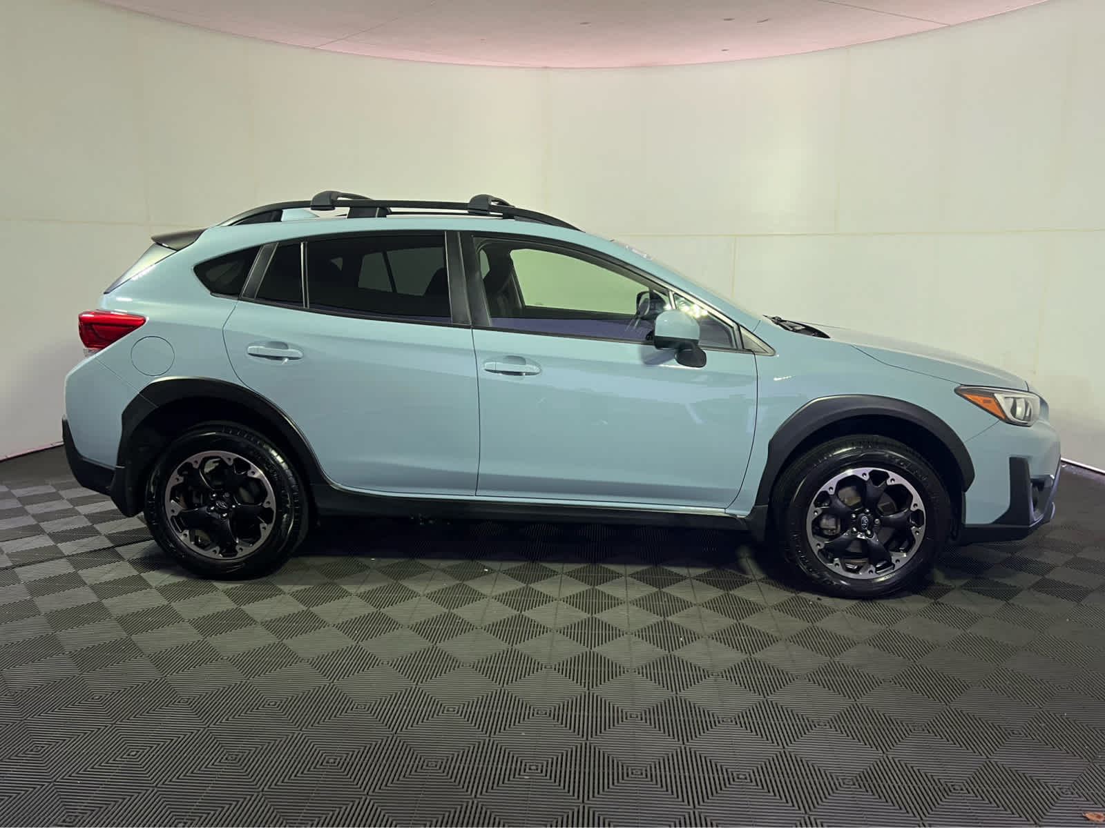 2022 Subaru Crosstrek Premium photo 2