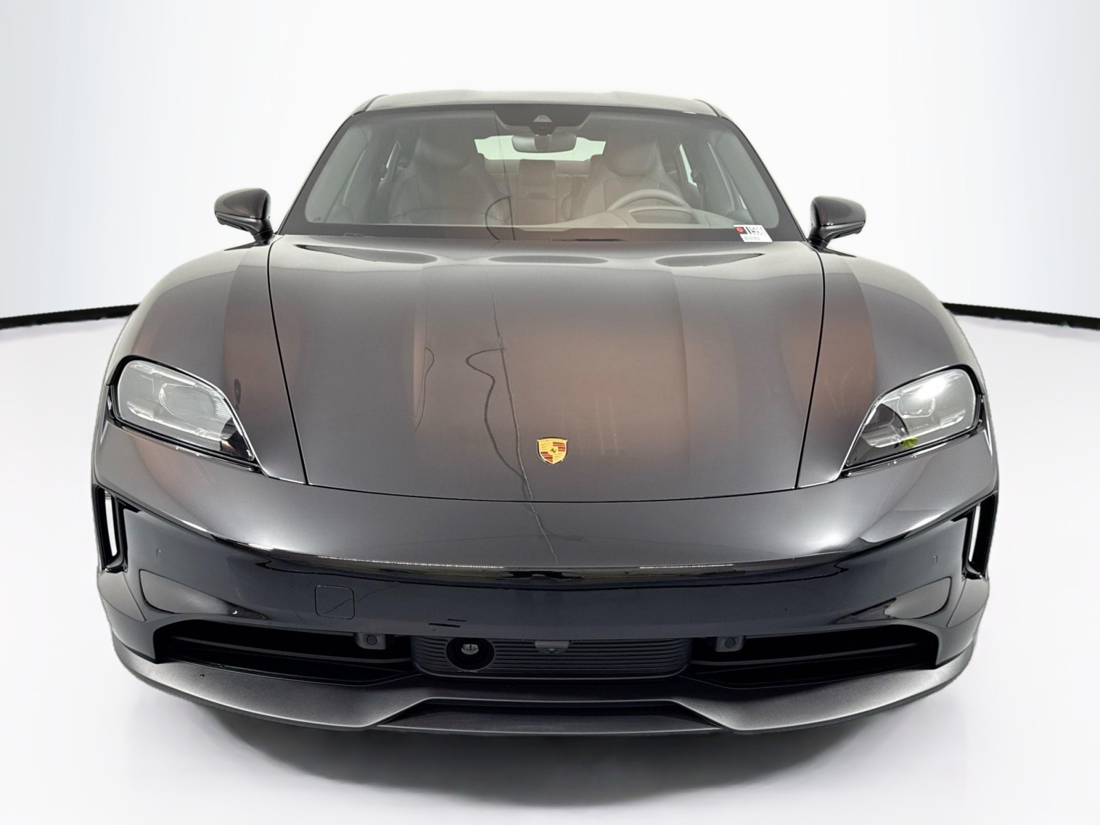 2025 Porsche Taycan 4 photo 6