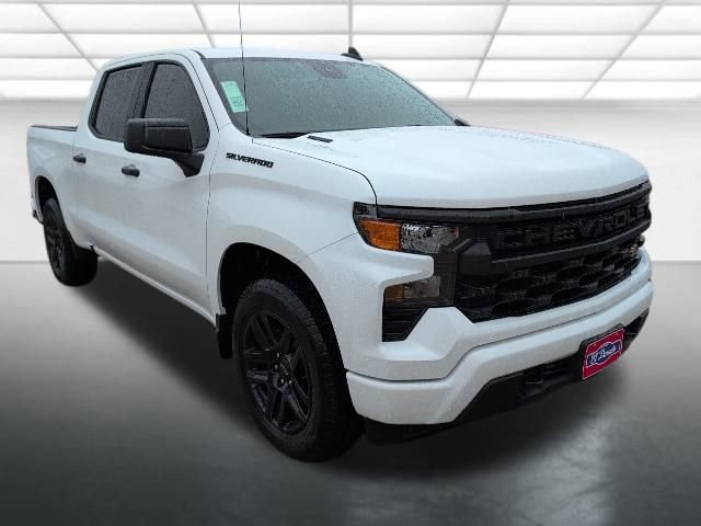 2026 Chevrolet Silverado 1500 Custom's photo