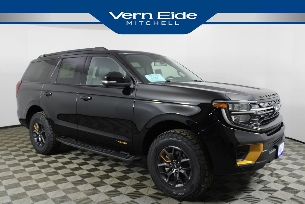 2025 Ford Expedition Tremor's photo
