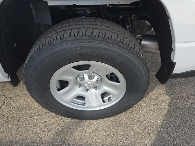 2026 Ram 1500 Tradesman photo 4