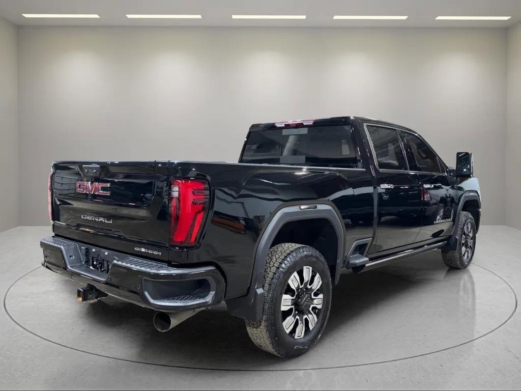 2024 Gmc Sierra 2500 HD Denali photo 4