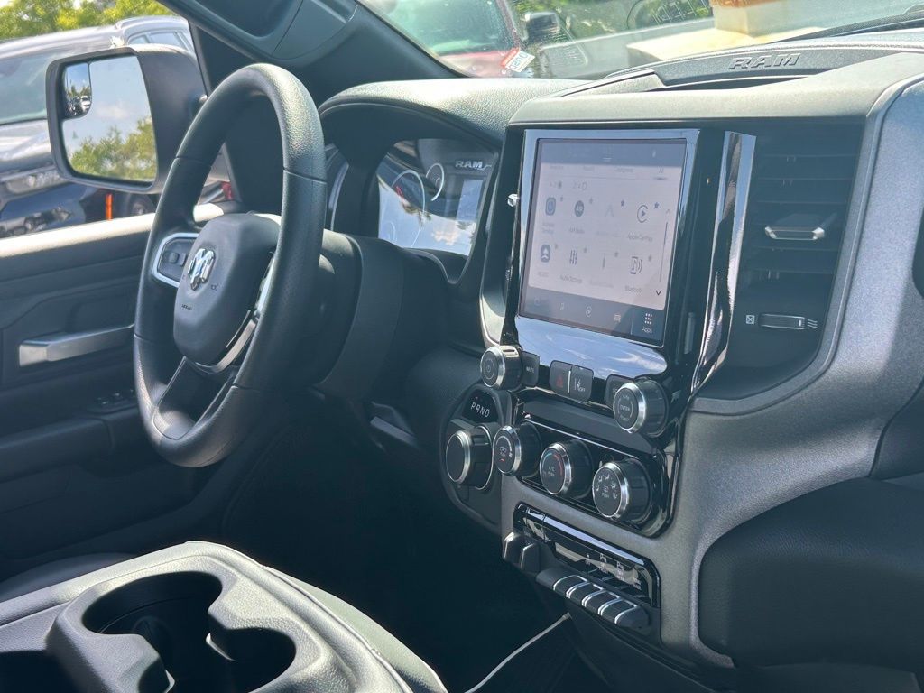 2025 Ram 1500 Tradesman photo 17