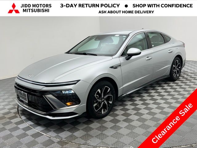 2025 Hyundai Sonata SEL's photo