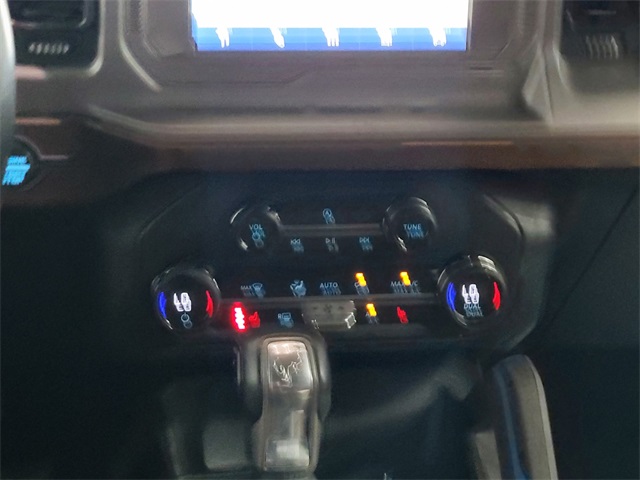 2023 Ford Bronco Outer Banks photo 23