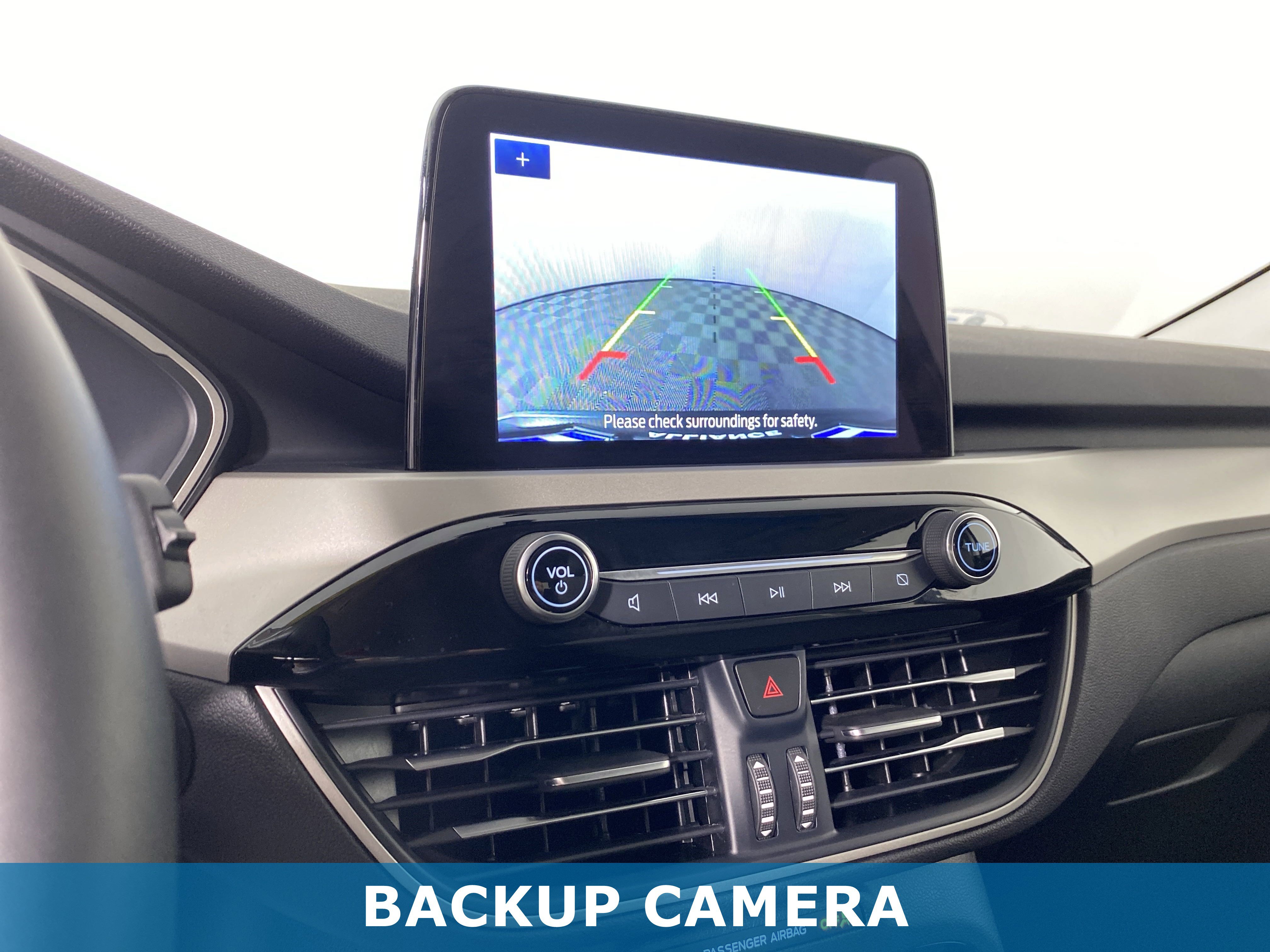 2022 Ford Escape SE photo 3