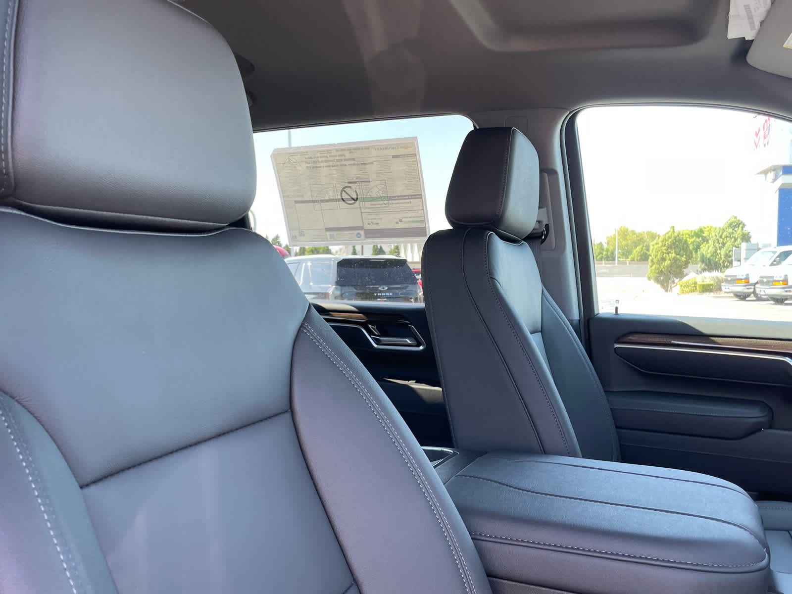 2026 Chevrolet Silverado 2500HD LT photo 37