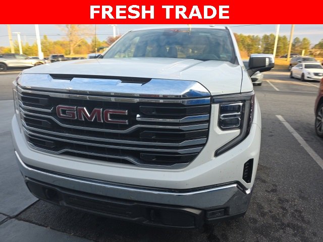 2024 GMC Sierra 1500 SLT's photo