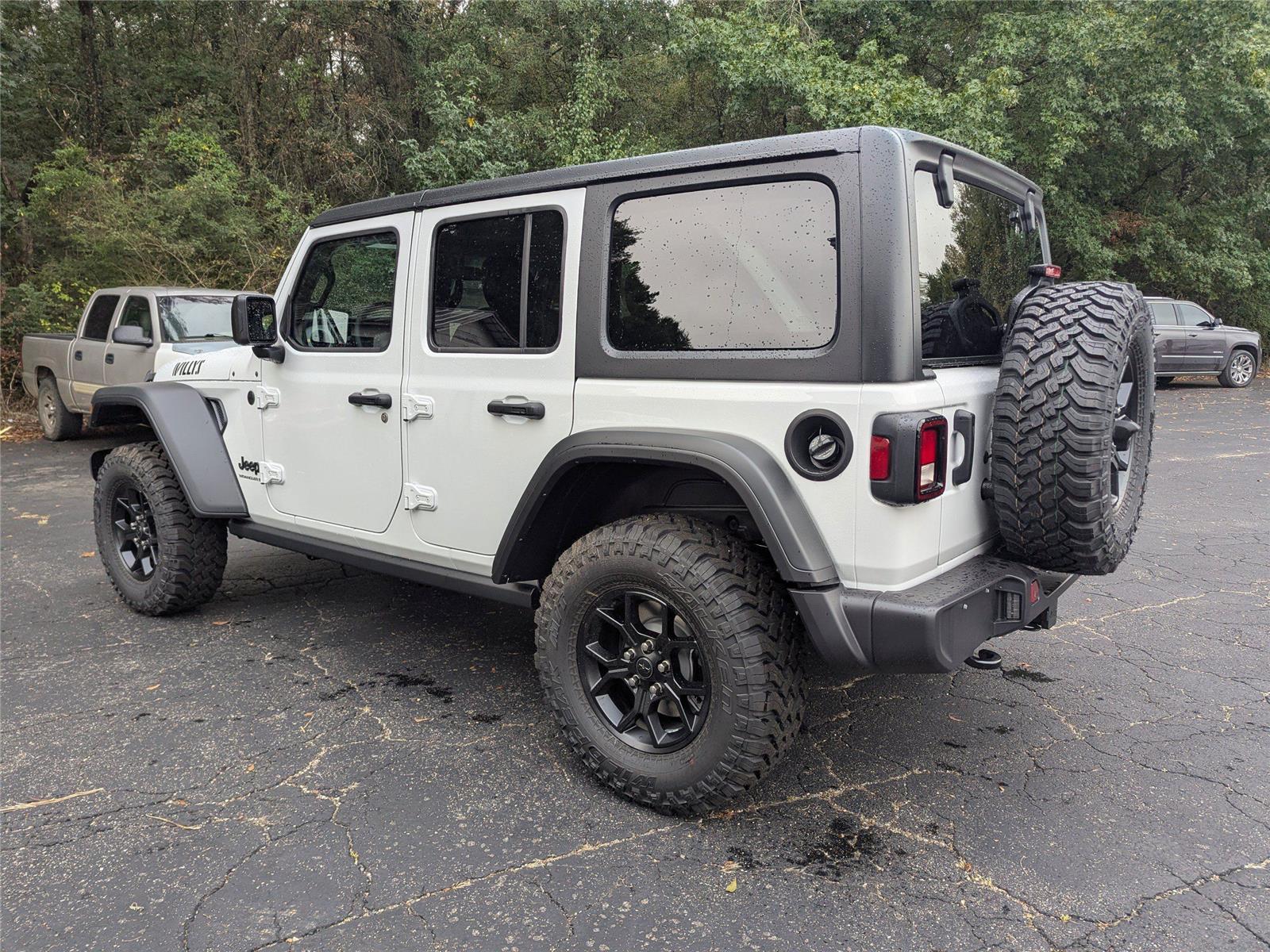 2025 Jeep Wrangler Willys photo 3