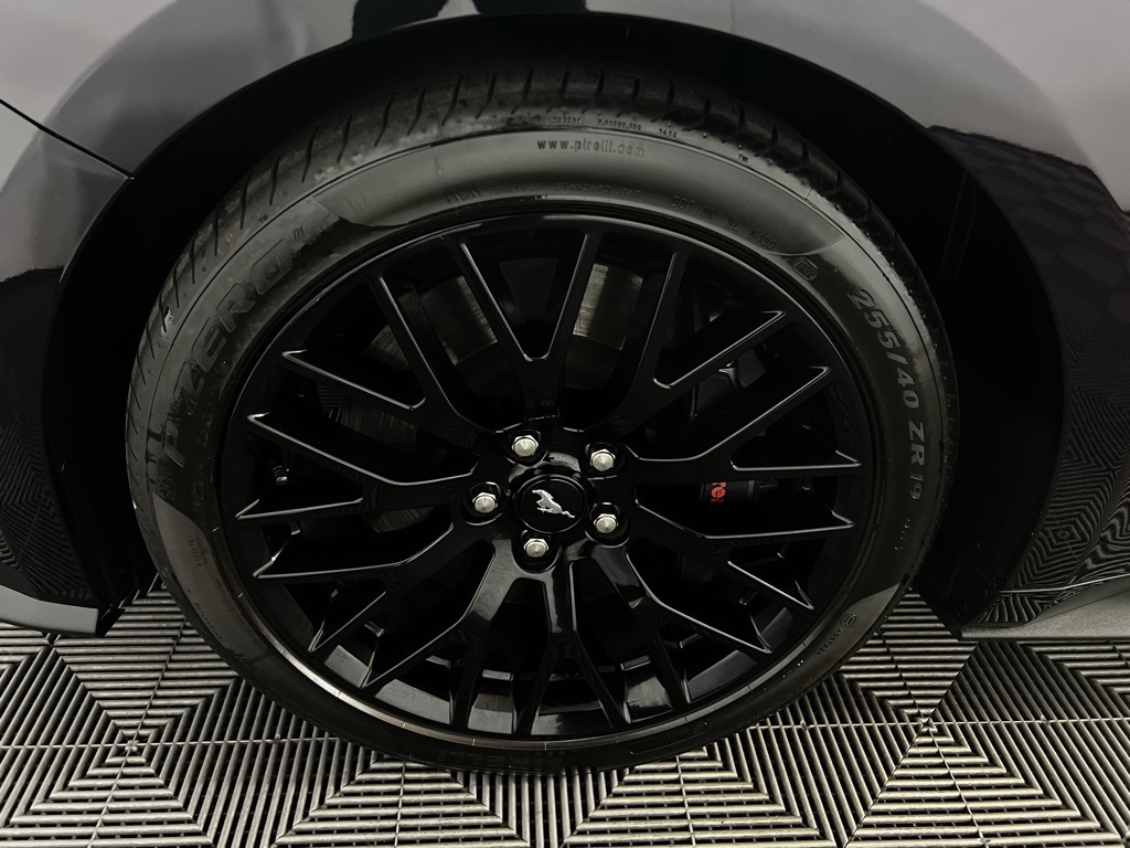 2022 Ford Mustang GT Premium photo 9