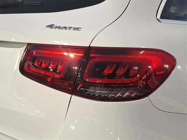 2022 Mercedes Benz GLC 300 4MATIC photo 16