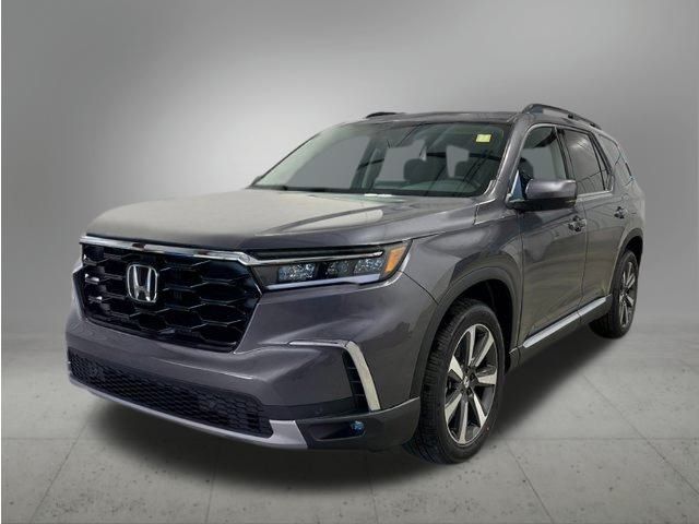 2025 Honda Pilot Touring's photo