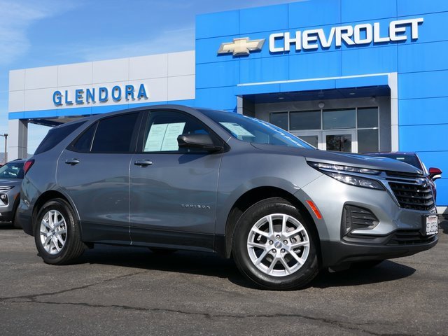 2023 Chevrolet Equinox LS's photo