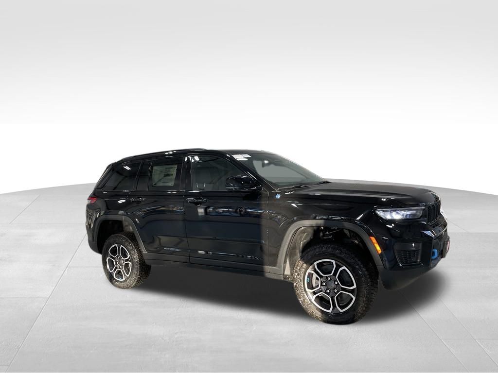 2024 Jeep Grand Cherokee Trailhawk 4xe photo 2