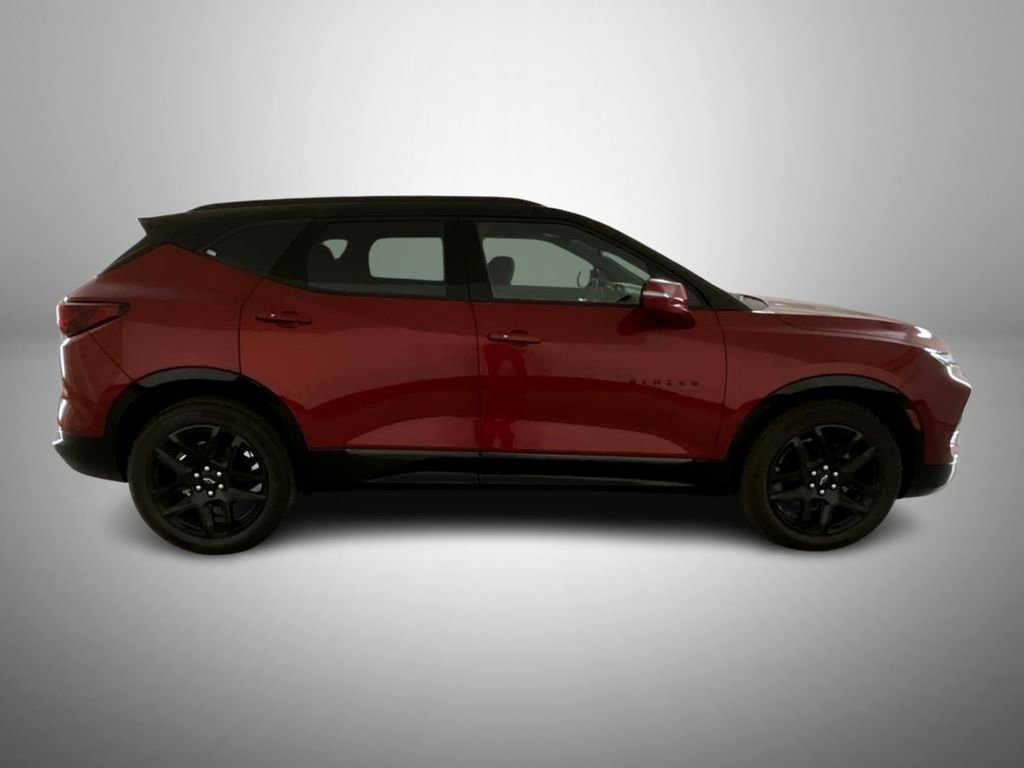 2025 Chevrolet Blazer RS photo 4