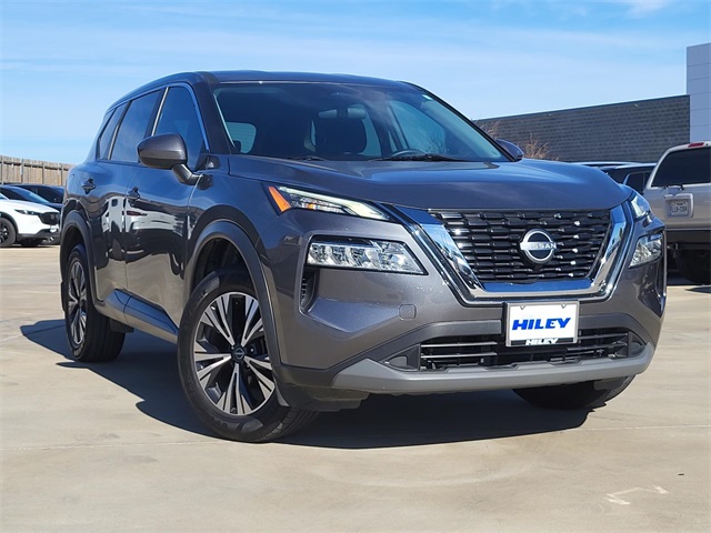 2023 Nissan Rogue SV's photo
