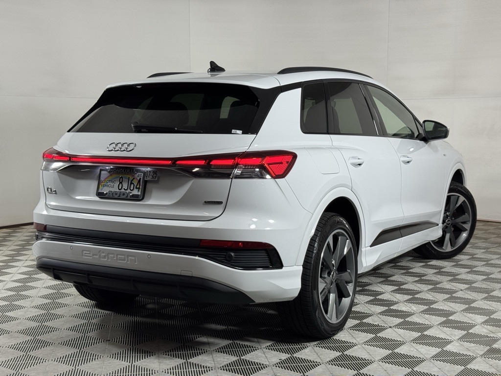 2023 Audi Q4 50 E-tron Premium photo 3