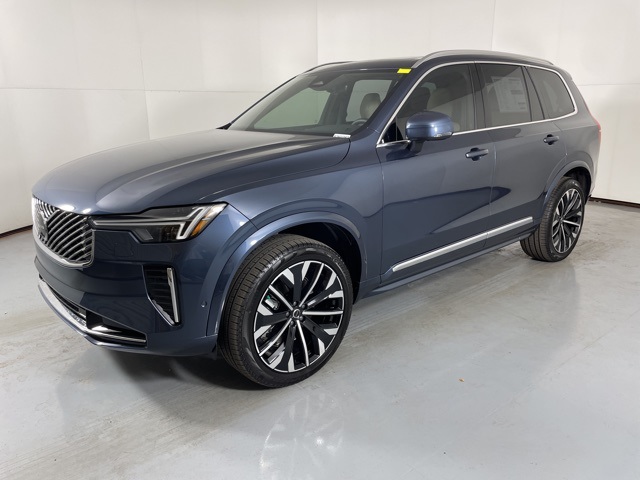 2026 Volvo XC90 AWD Plus photo 4