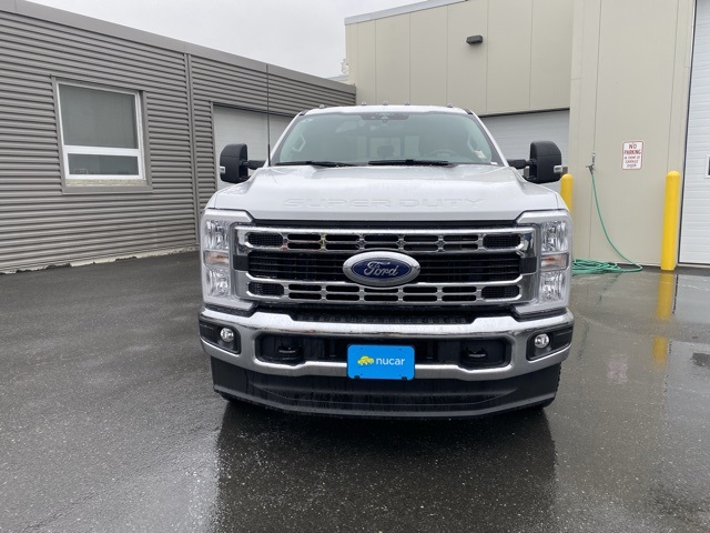 2025 Ford F-350 XL photo 2