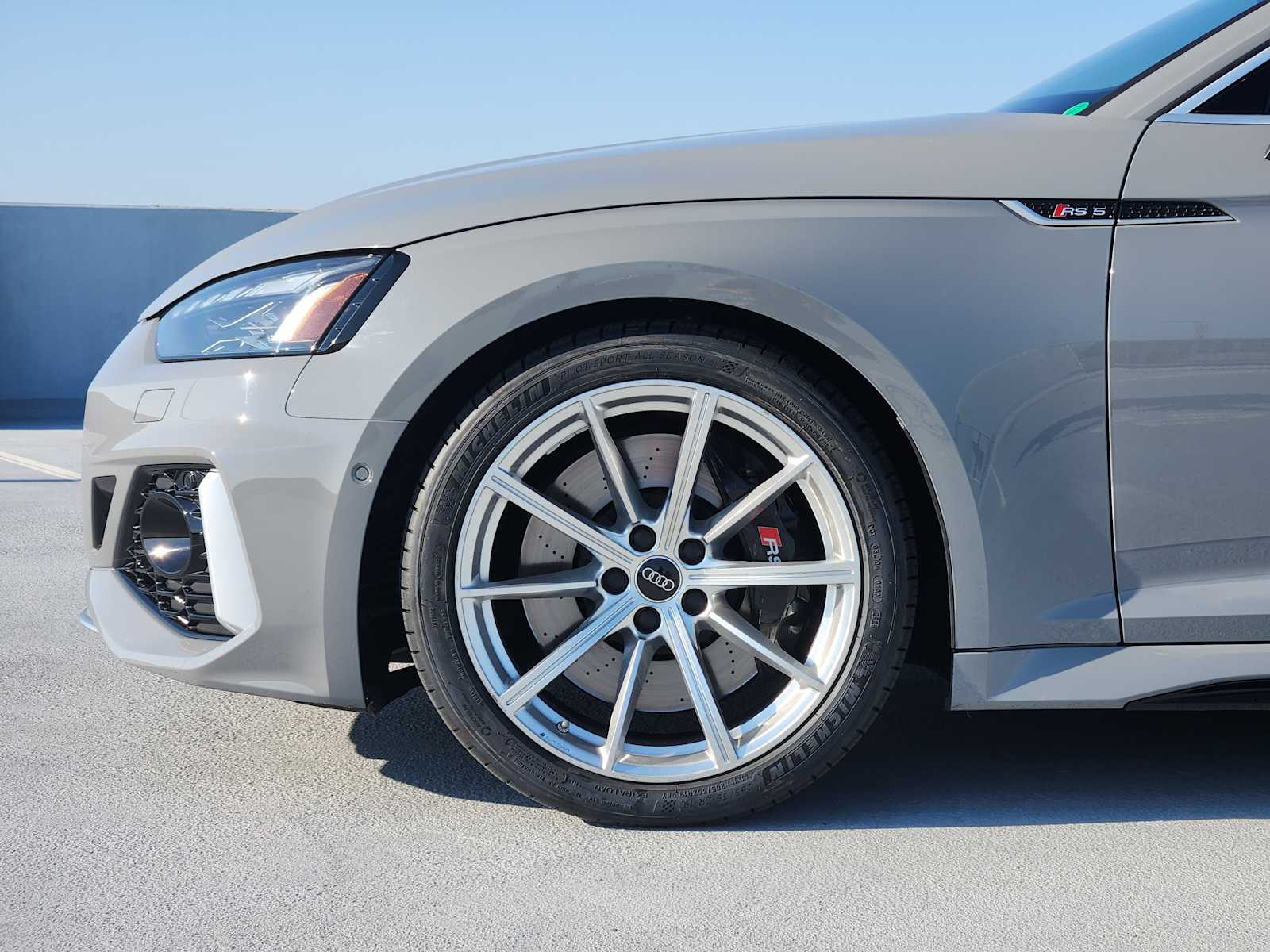 2023 Audi RS 5 photo 9