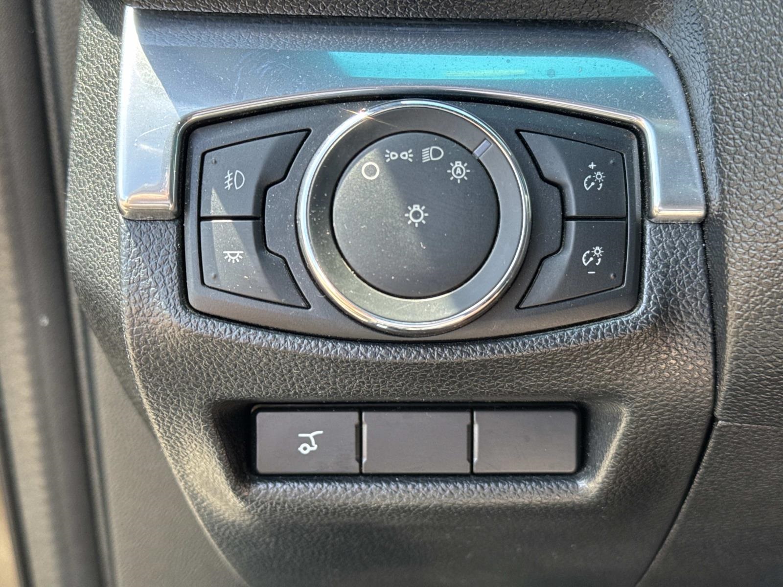 2016 Ford Explorer Limited photo 20