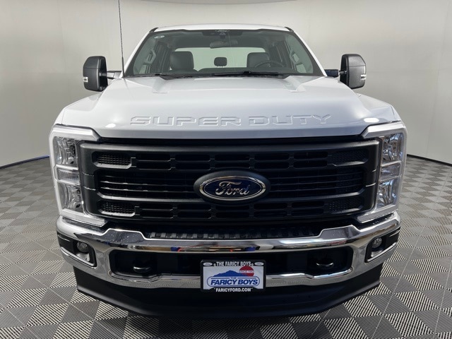2025 Ford F-250 XL photo 2