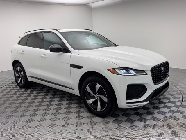2024 Jaguar F-PACE P250 R-Dynamic S photo 3