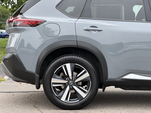 2021 Nissan Rogue SL photo 18