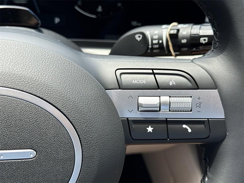 2025 Hyundai Tucson SEL Convenience photo 16