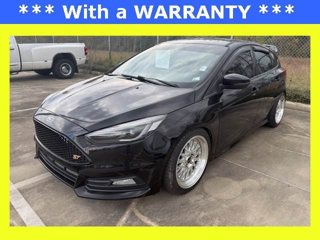 2017 Ford Focus ST's photo
