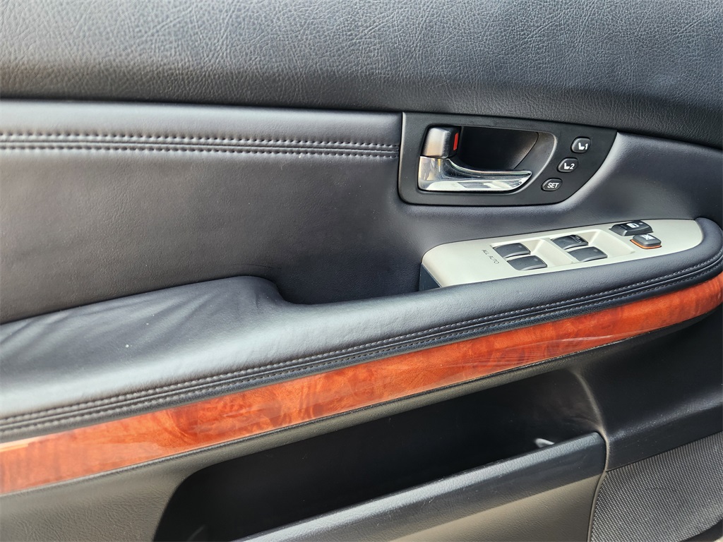 2004 Lexus RX 330 photo 17