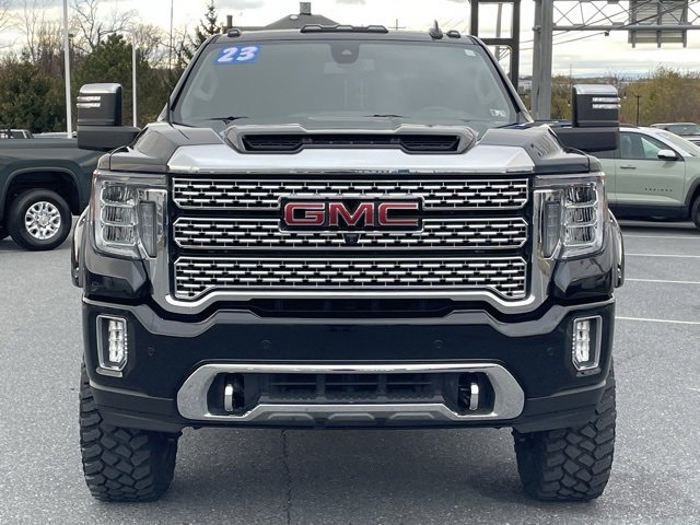 2023 Gmc Sierra 3500 HD Denali photo 2