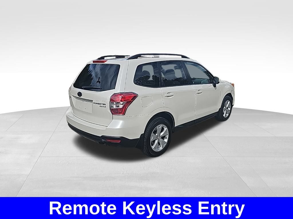 2015 Subaru Forester 2.5i Premium photo 3