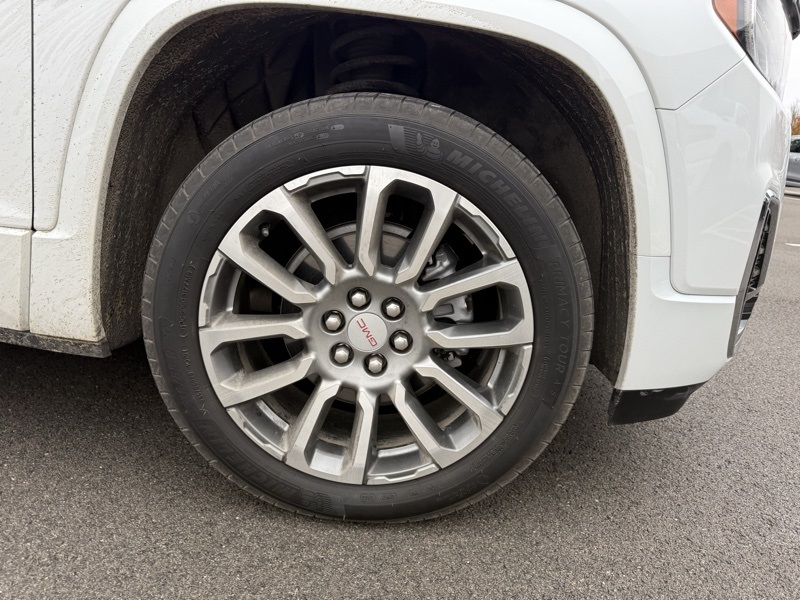 2023 Gmc Acadia Denali photo 4