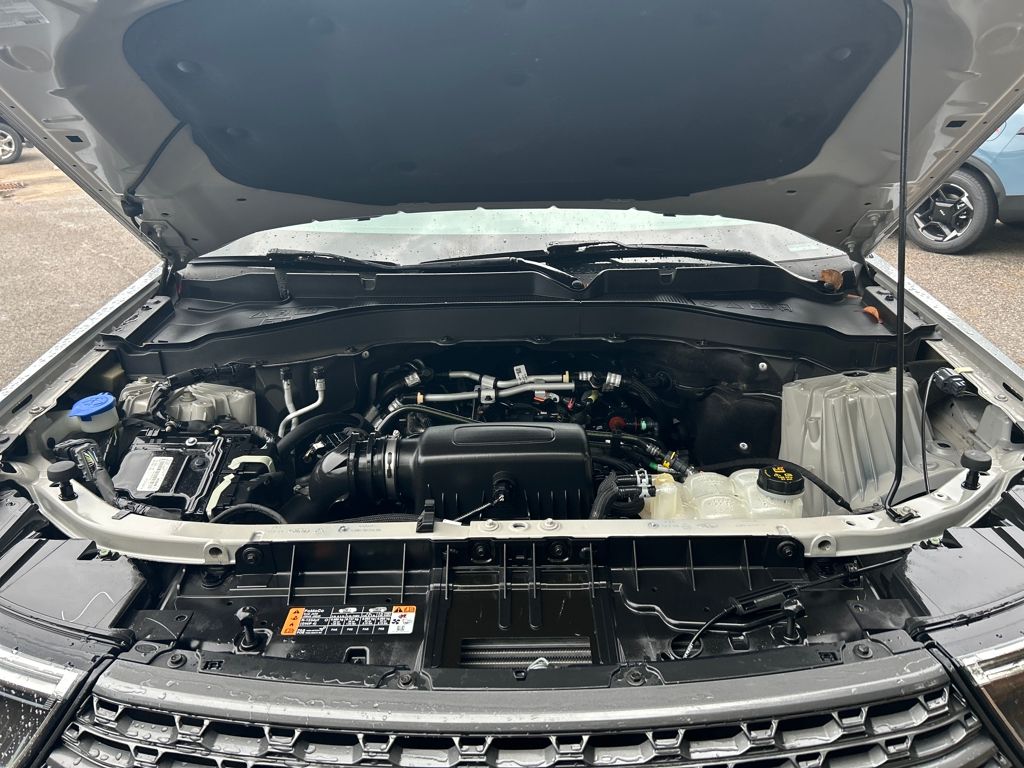 2022 Ford Explorer XLT photo 9