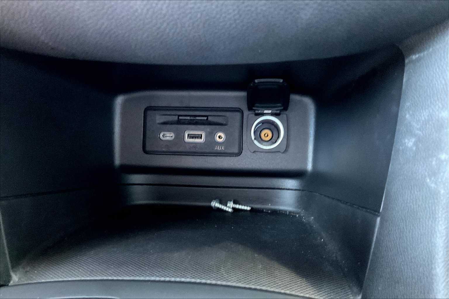 2020 Chevrolet Equinox LT photo 30