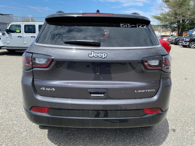 2024 Jeep Compass Limited photo 2