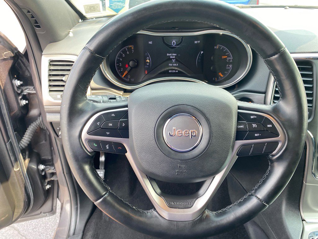2021 Jeep Grand Cherokee Laredo E photo 8