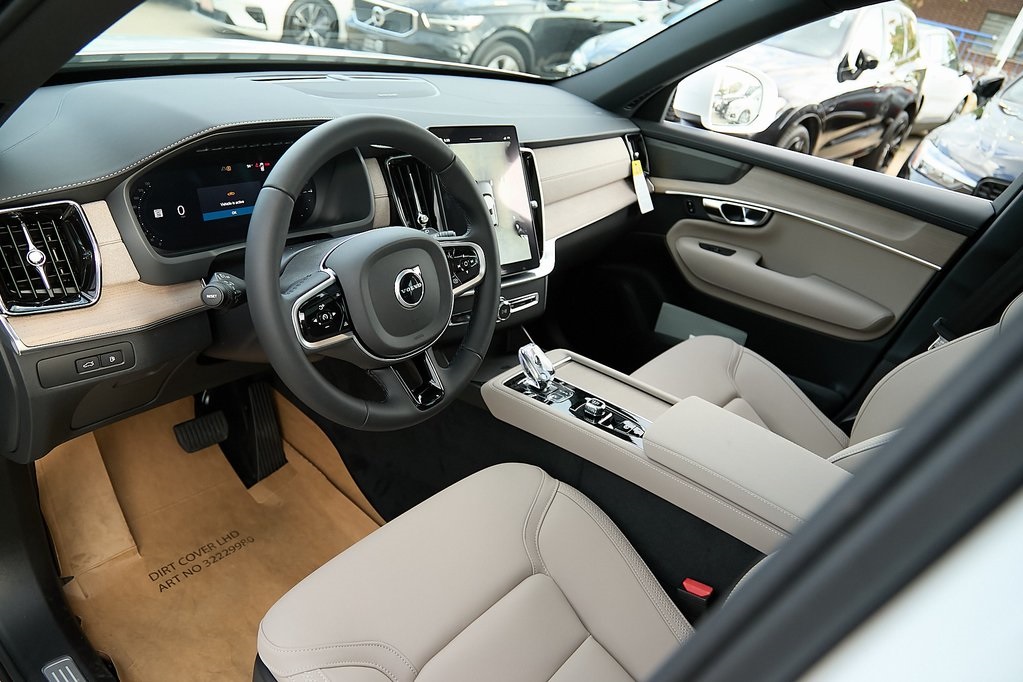 2026 VOLVO XC90 - Image 11