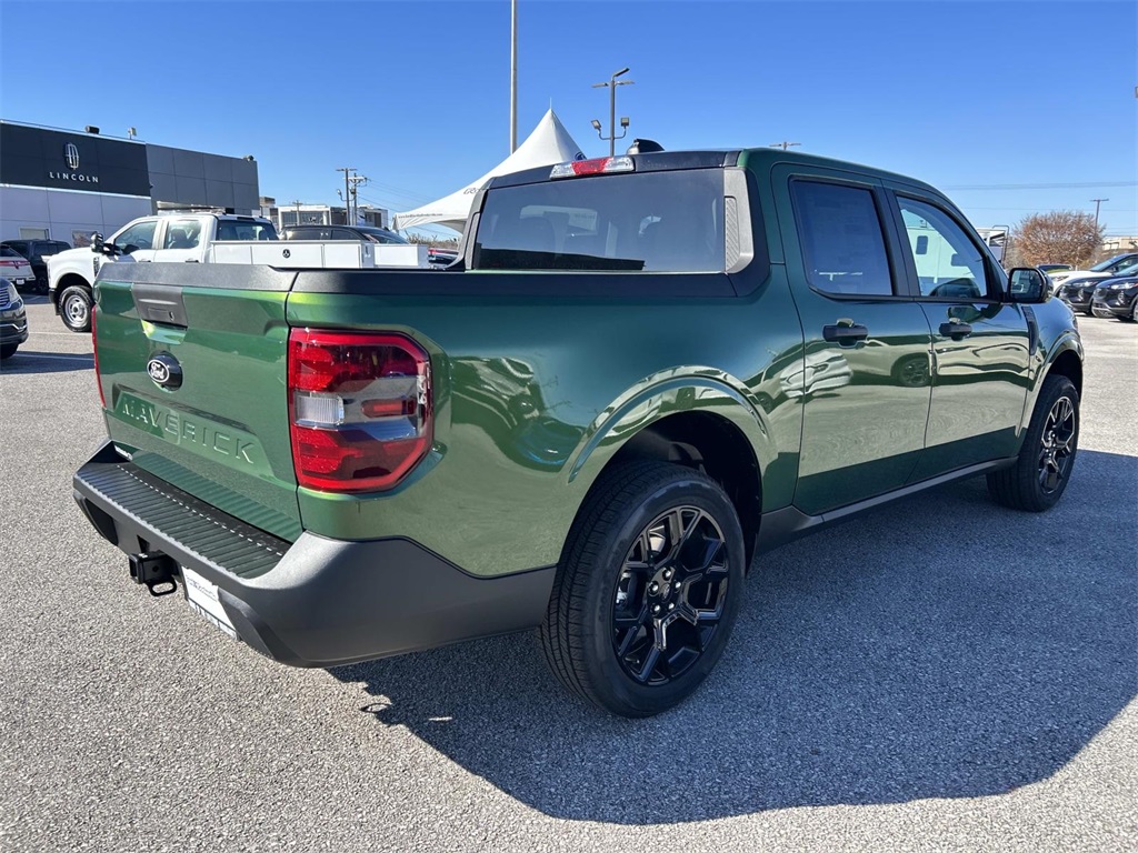 2025 Ford Maverick XLT photo 2