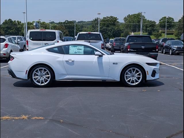 2025 Ford Mustang GT Premium photo 3