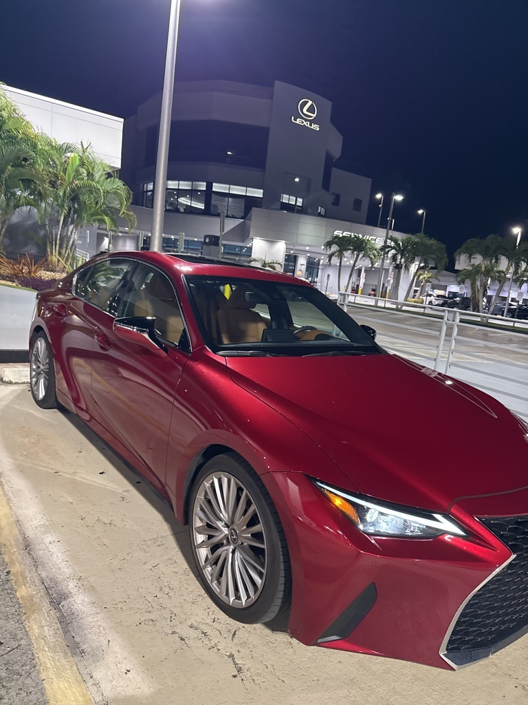 2025 Lexus IS 300's photo