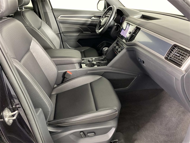 2020 Volkswagen Atlas Cross Sport V6 SEL photo 10