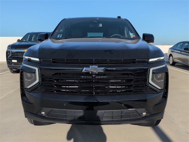 2025 Chevrolet Suburban RST photo 2